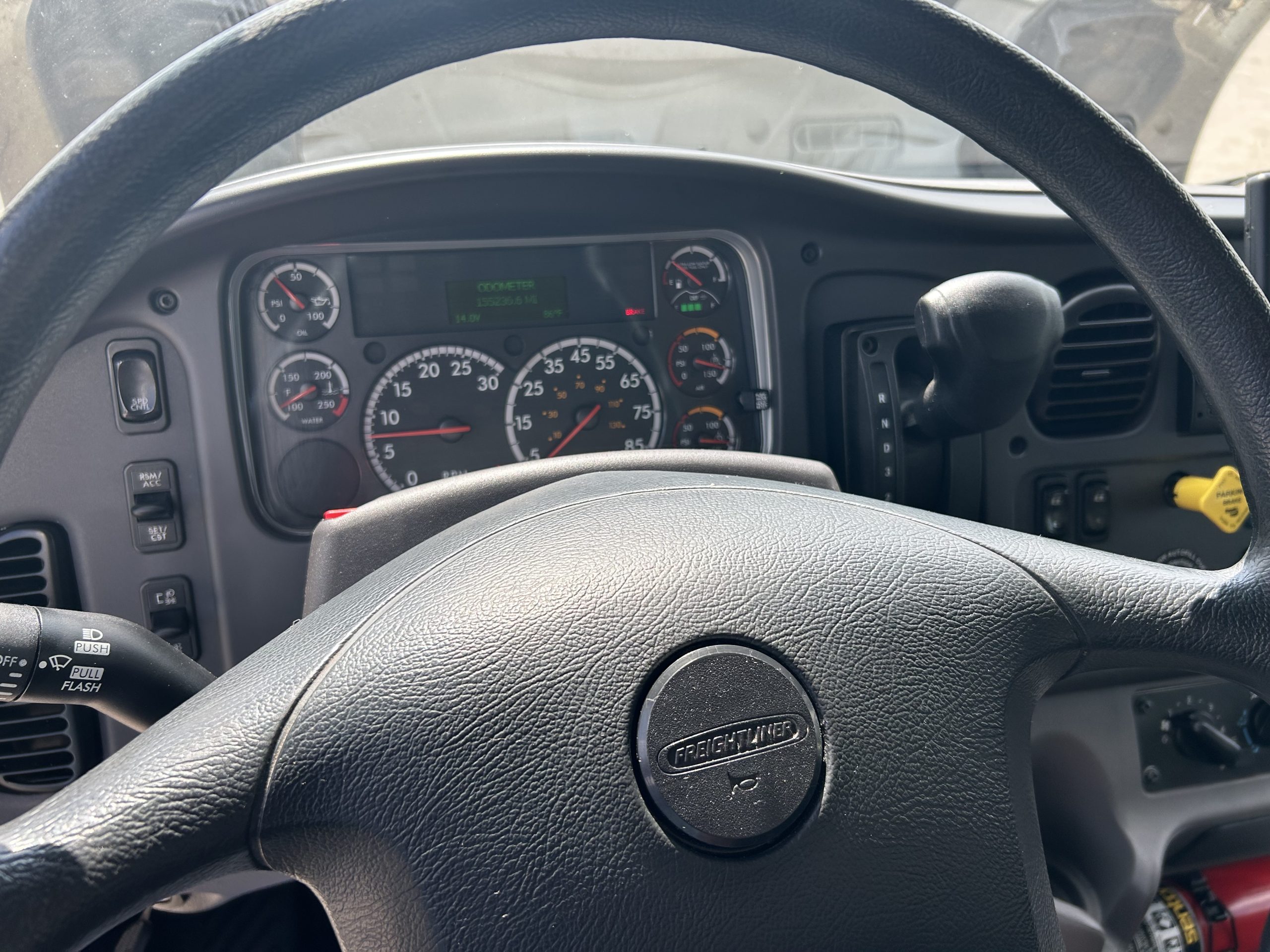 2023 Freightliner M2 106 2023 Freightliner M2 106 - image 1 of 6