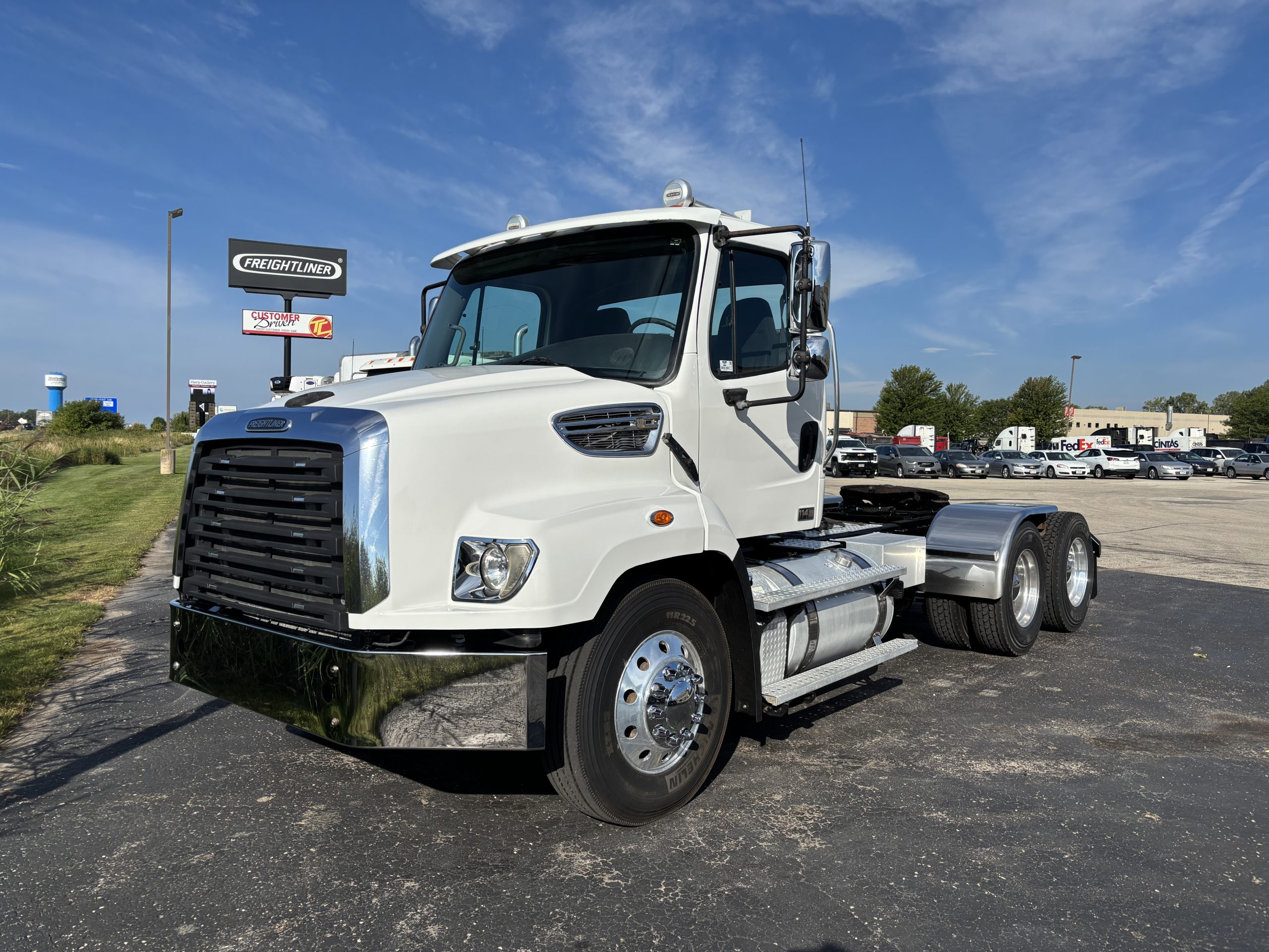 2016 Freightliner 114SD 2016 Freightliner 114SD - image 1 of 6