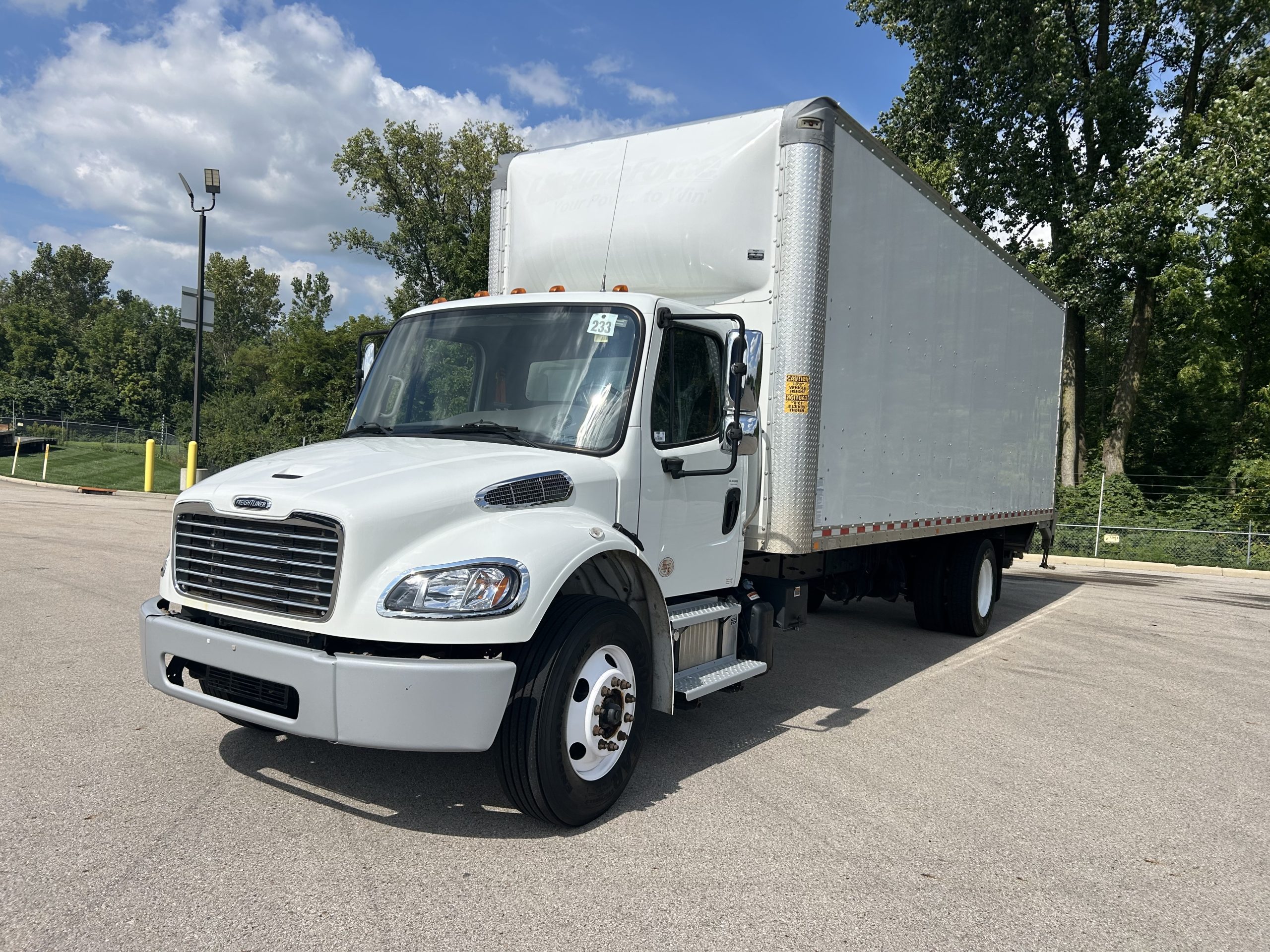 2023 Freightliner M2 106 2023 Freightliner M2 106 - image 5 of 6