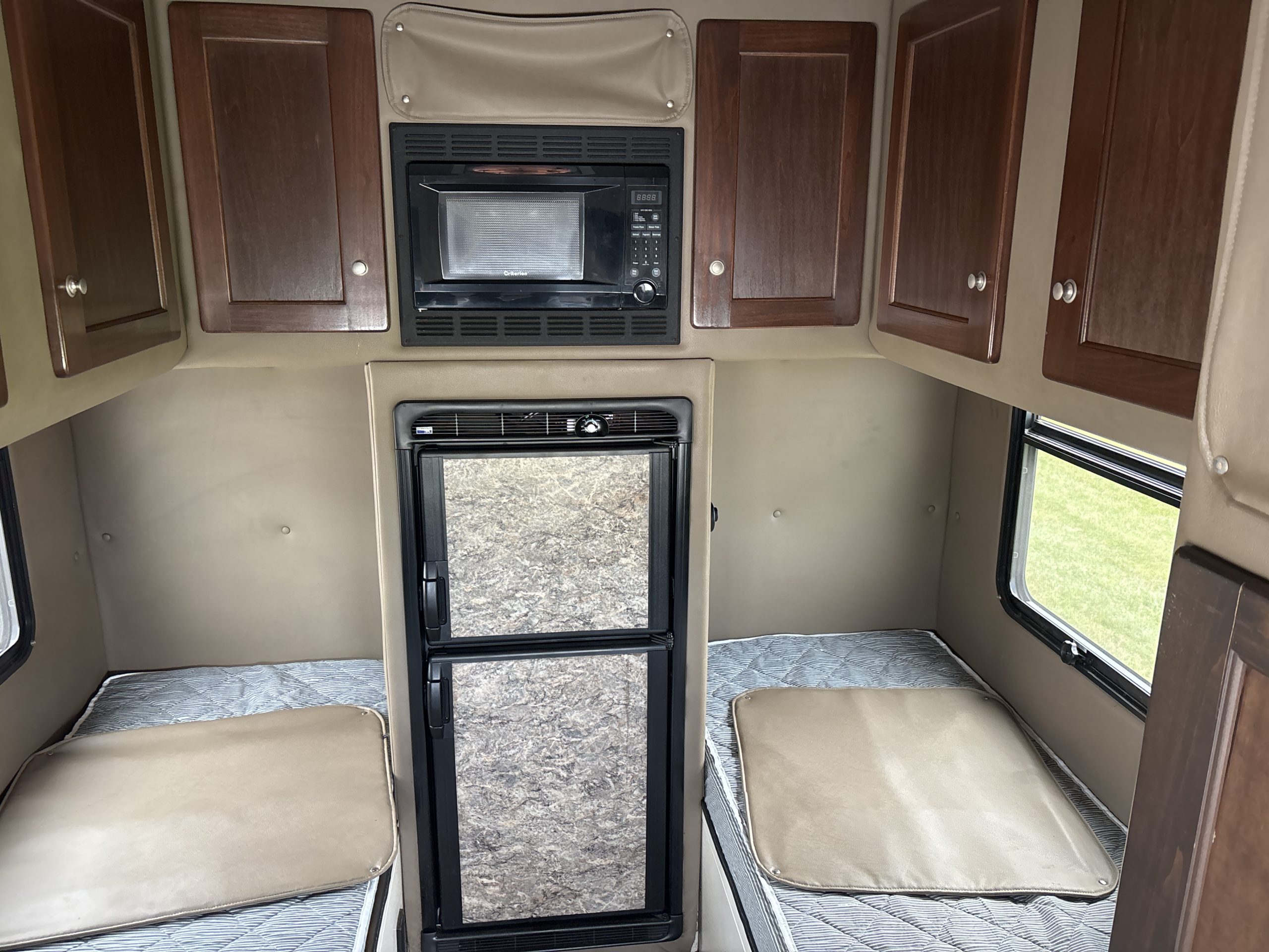 2016 Freightliner CA113 068Rf00000kj5h0 2016 Freightliner CA113 068Rf00000kj5h0