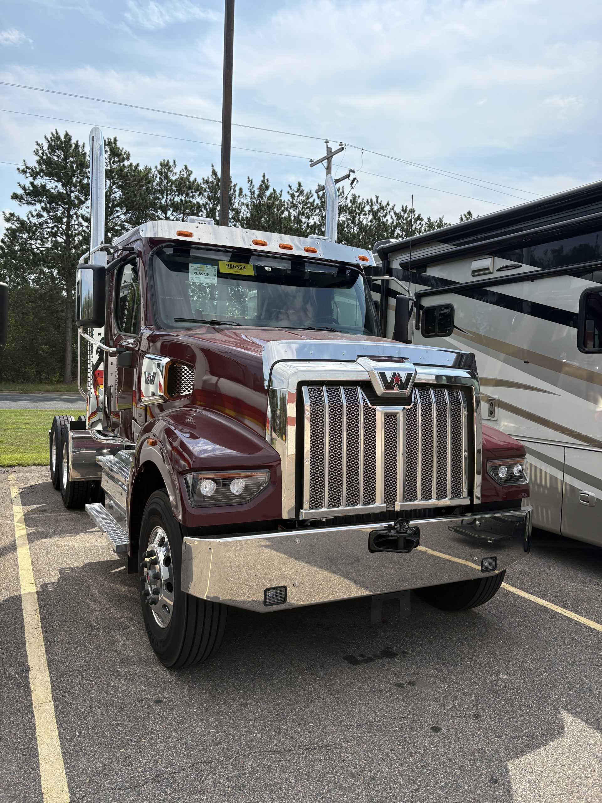 2027 Western Star 068Rf00000klc4F 2027 Western Star 068Rf00000klc4F
