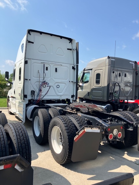 2023 Freightliner PT126SLP 2023 Freightliner PT126SLP - image 6 of 6