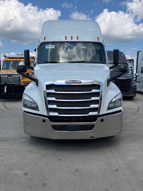 2023 Freightliner PT126SLP 2023 Freightliner PT126SLP - image 2 of 6