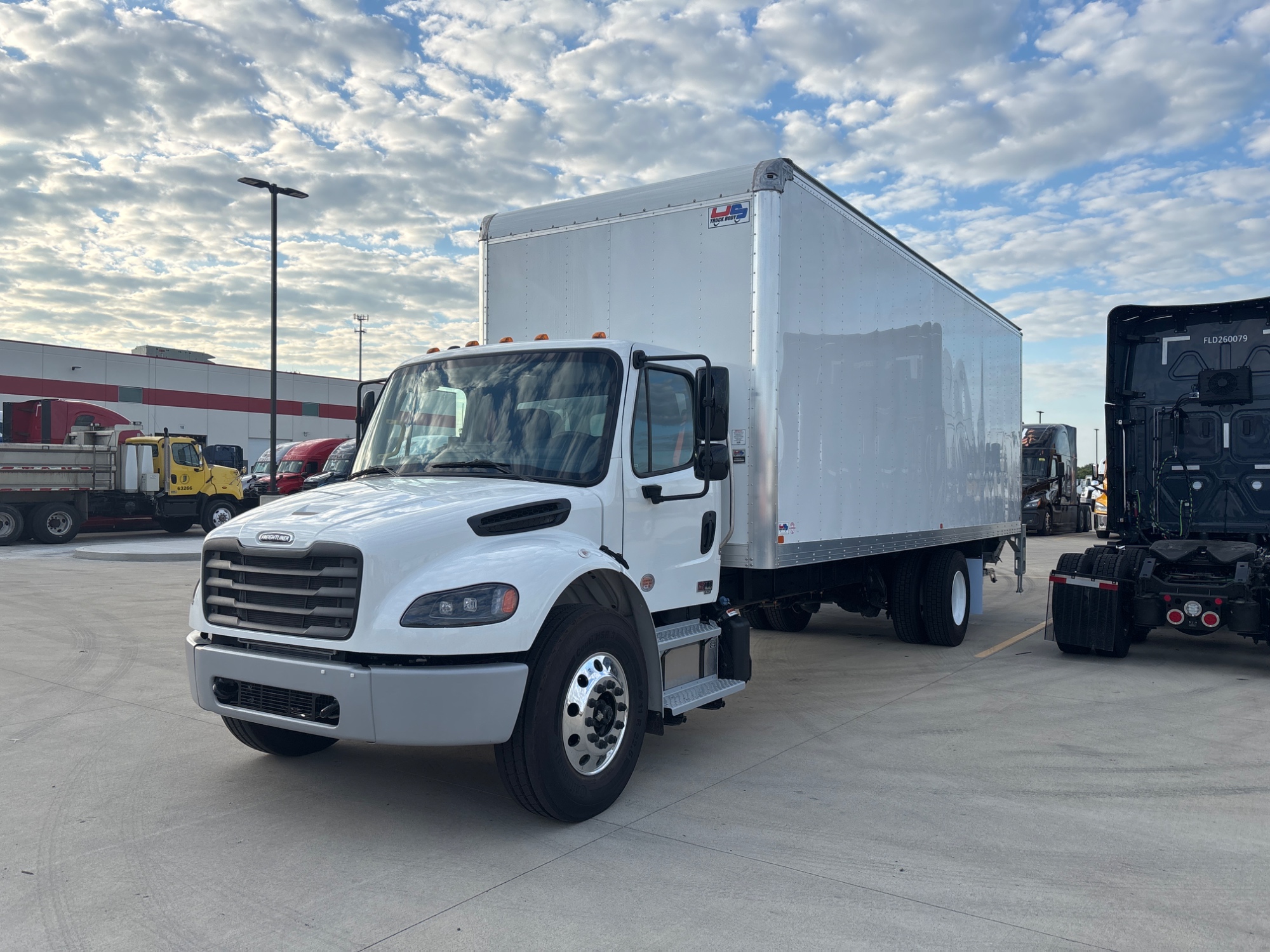 2027 Freightliner M2 106+ 2027 Freightliner M2 106+ - image 1 of 5