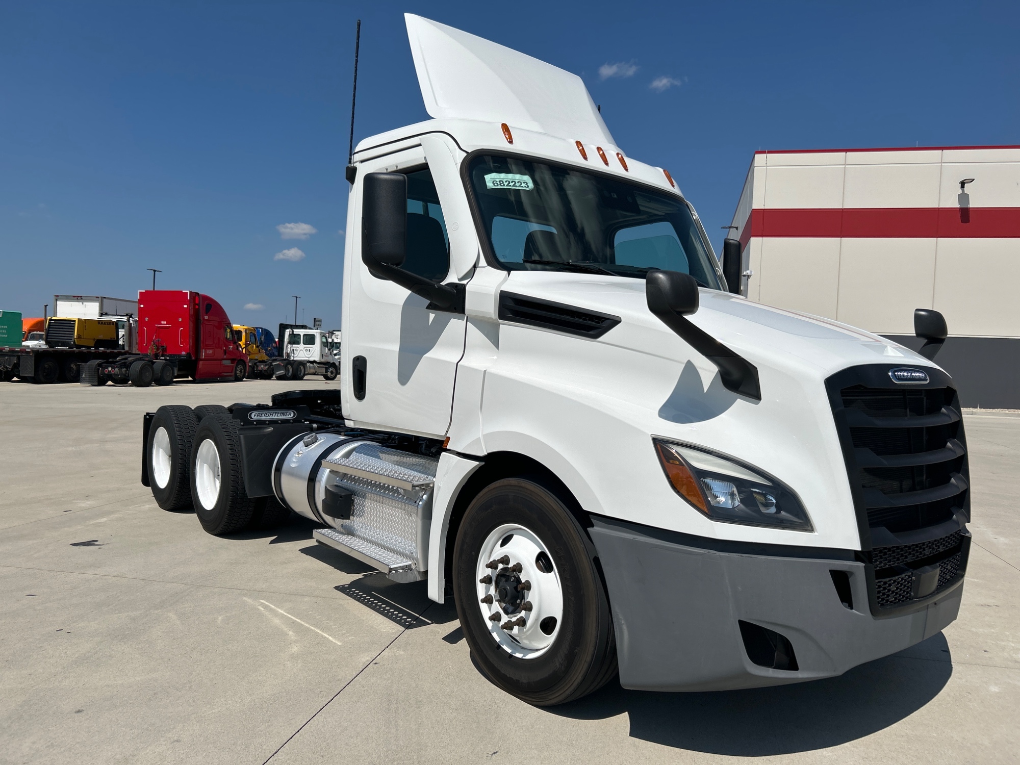 2021 Freightliner PT126DC 2021 Freightliner PT126DC - image 3 of 5
