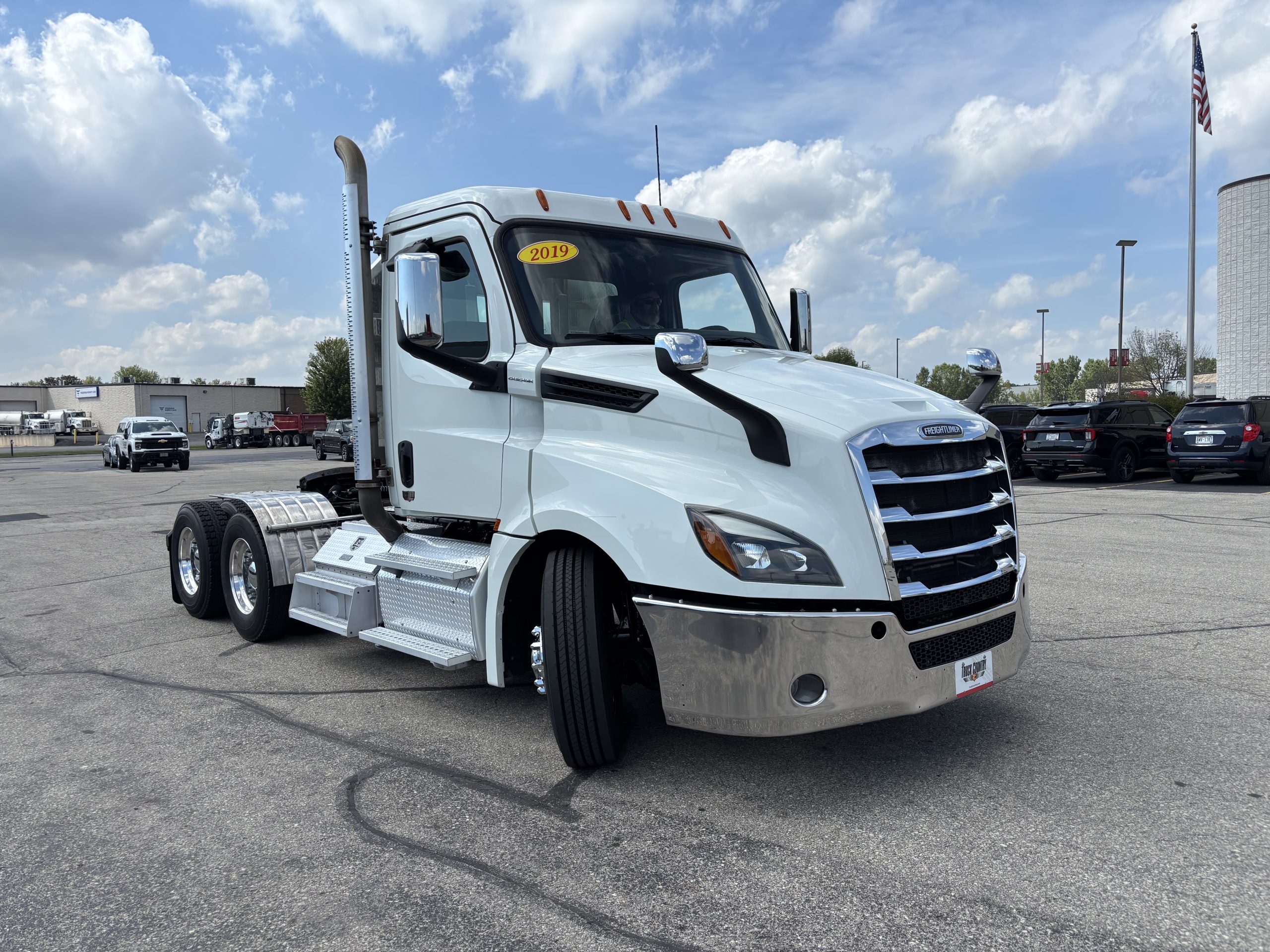 2019 Freightliner PT126DC 2019 Freightliner PT126DC - image 3 of 6