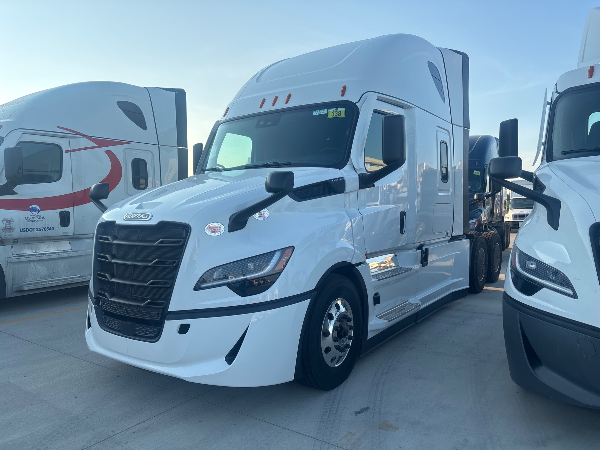 2027 Freightliner PJ126SLP 2027 Freightliner PJ126SLP - image 2 of 6