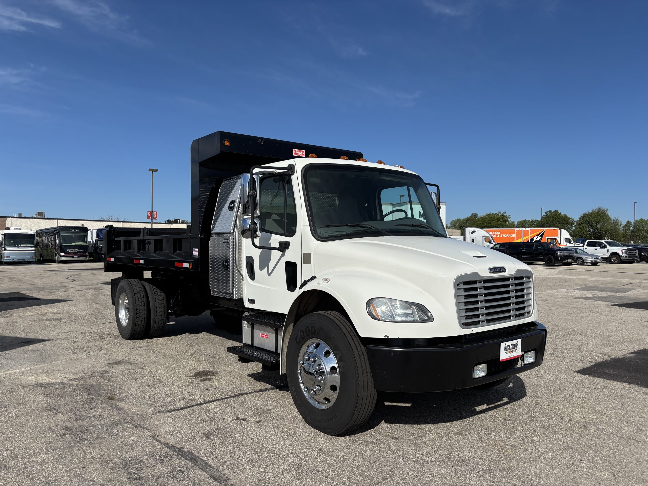 2019 Freightliner eM2 in Milwaukee, WI — photo 4