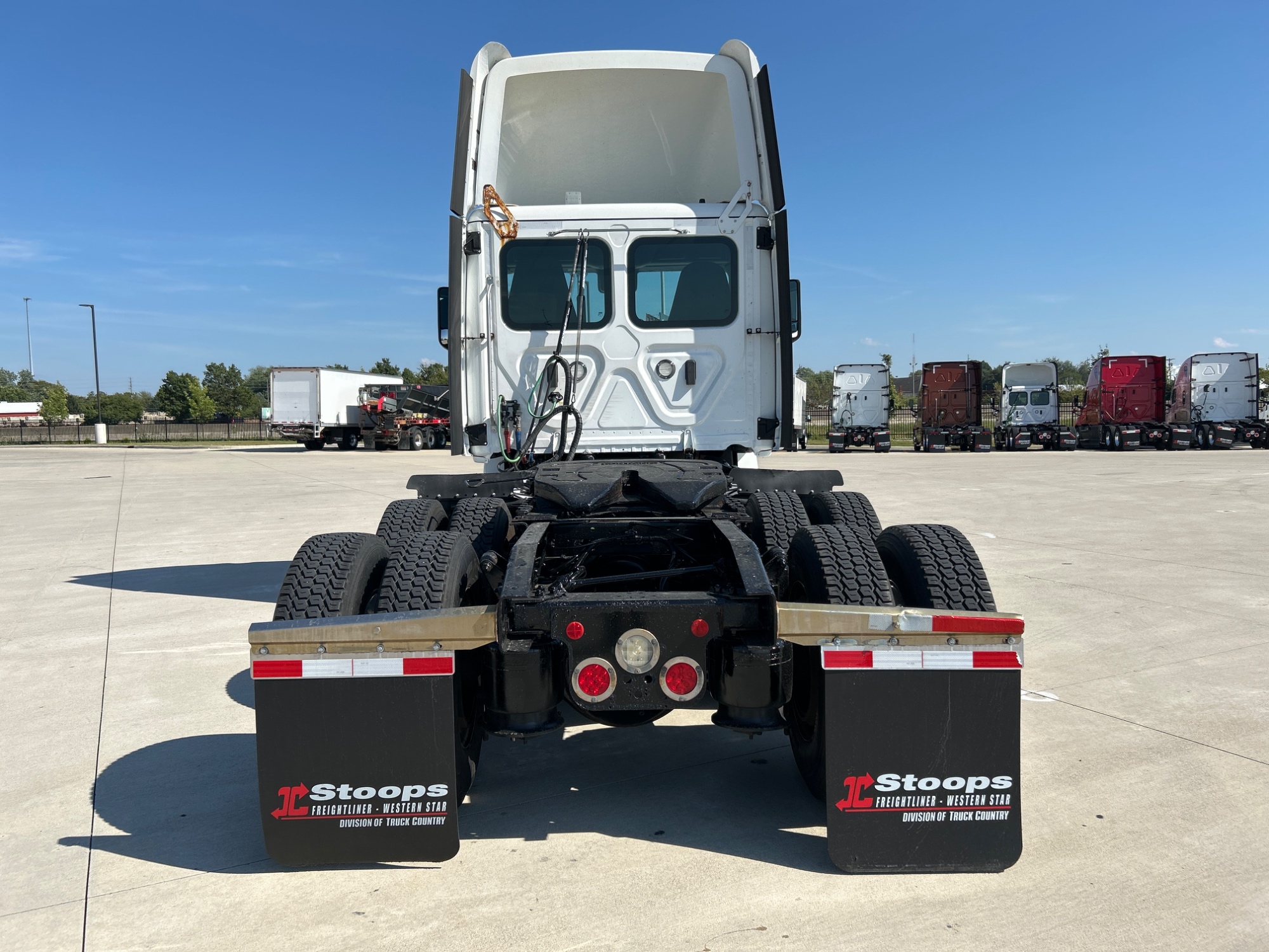 2020 Freightliner PT126DC 2020 Freightliner PT126DC - image 4 of 5