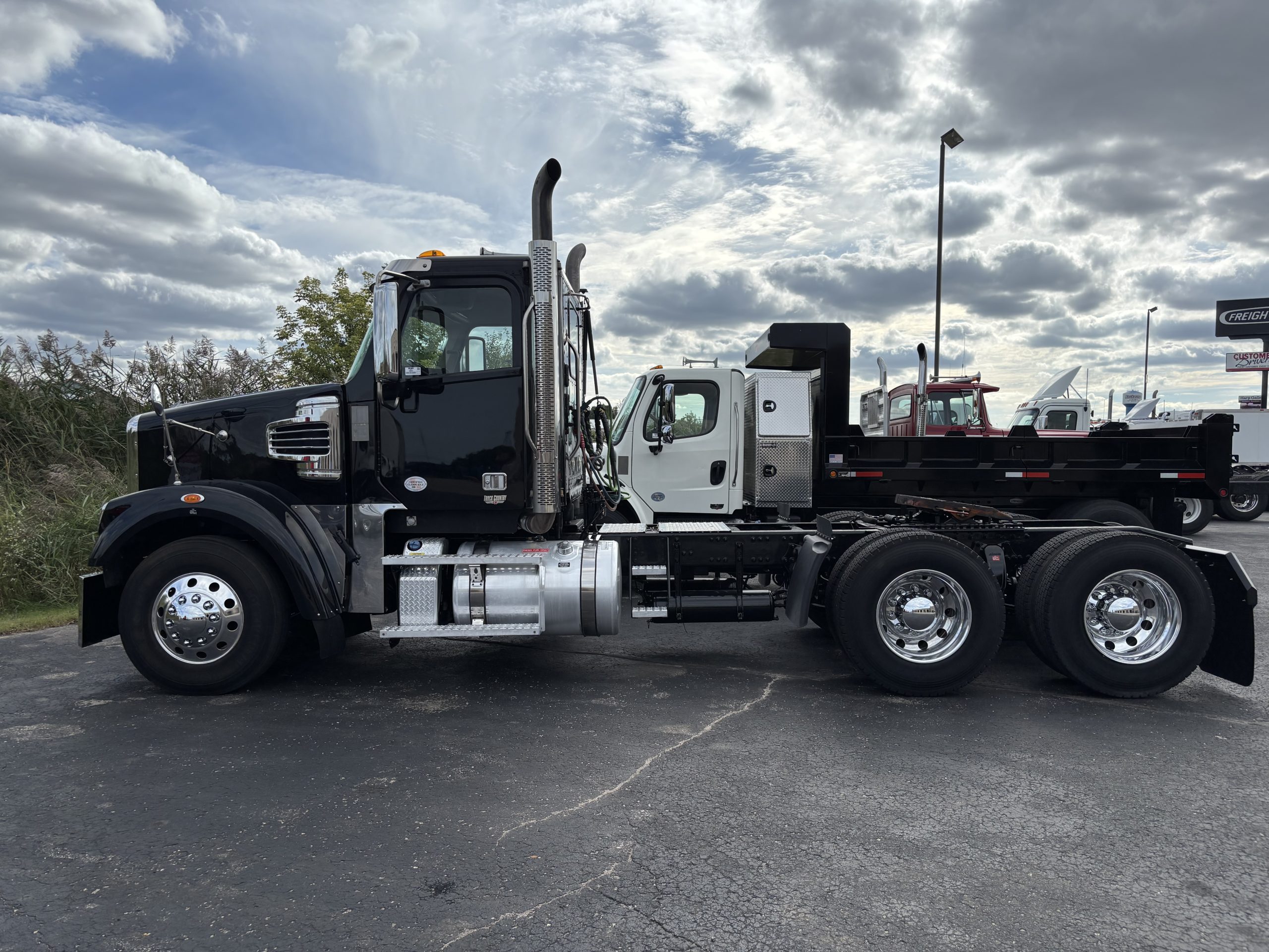 2022 Freightliner 122SD 2022 Freightliner 122SD - image 6 of 6
