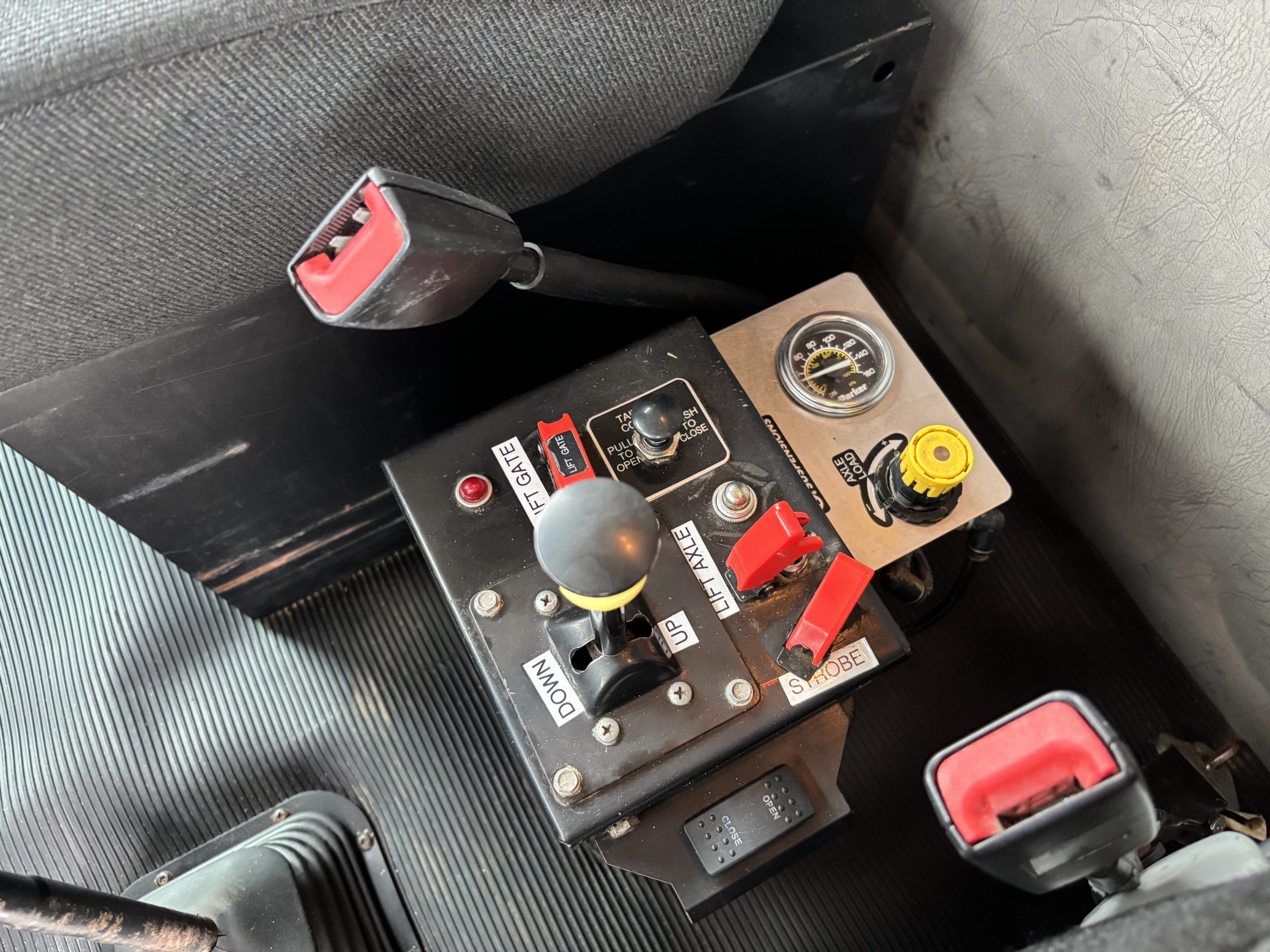 2018 Kenworth T370 in Appleton, WI — photo 4