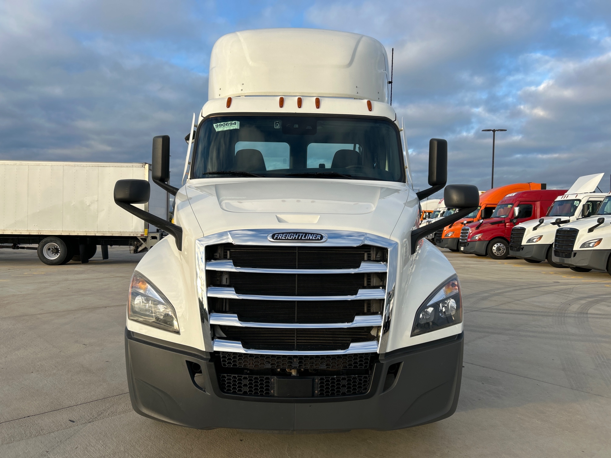 2021 Freightliner PT126DC 2021 Freightliner PT126DC - image 2 of 5