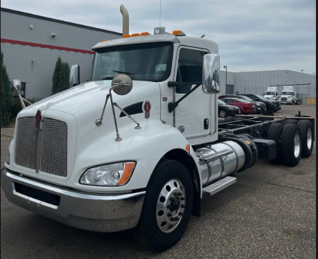 2022 Kenworth T370 2022 Kenworth T370 - image 1 of 1