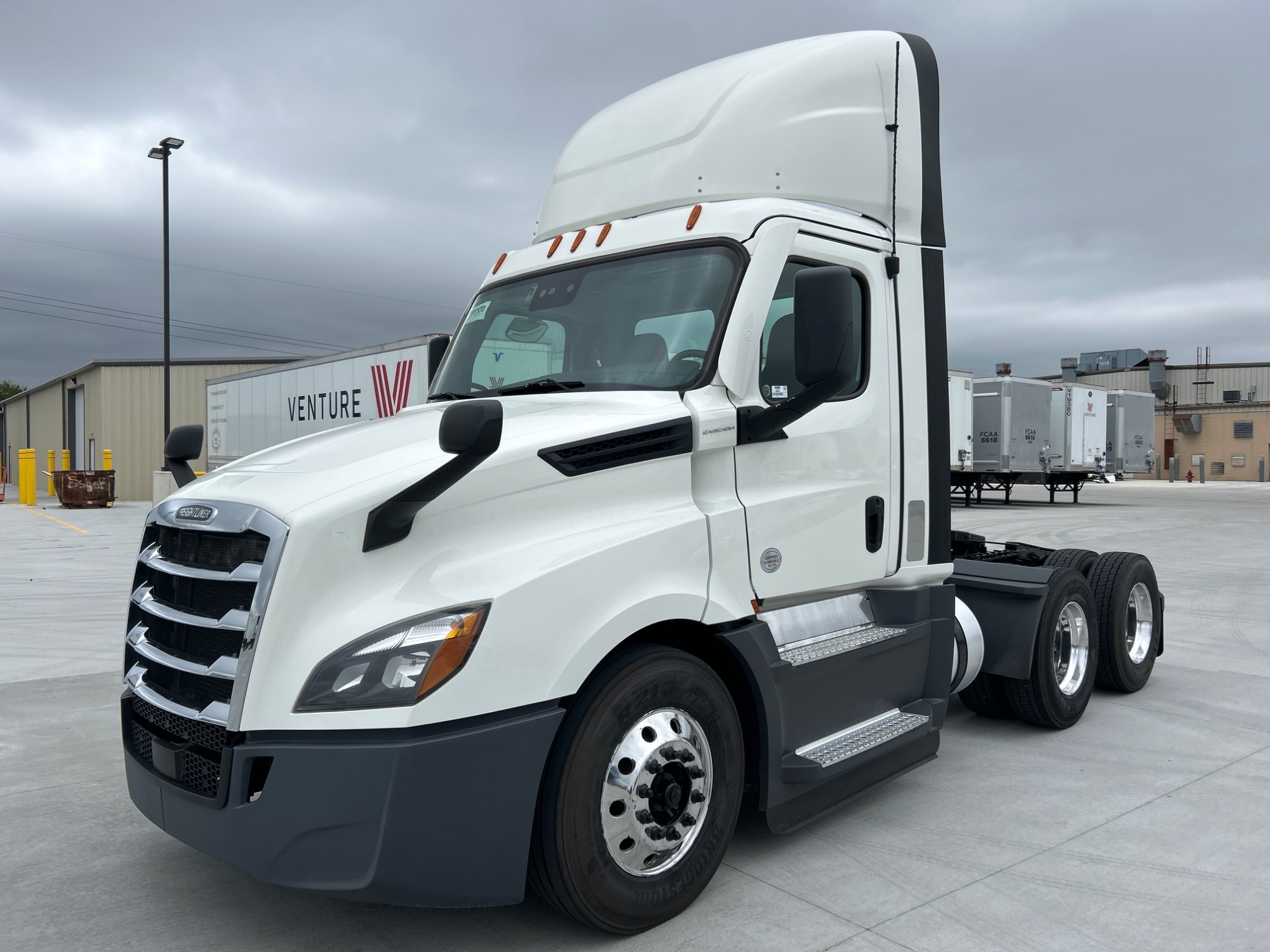 2021 Freightliner Cascadia in Lima, OH