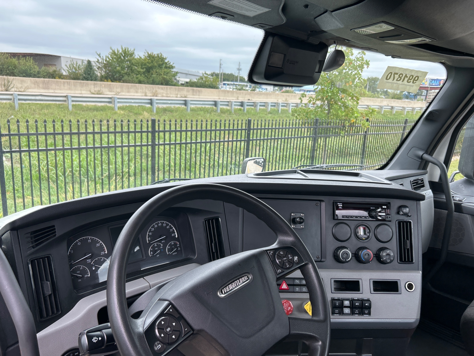 2021 Freightliner Cascadia in Lima, OH — photo 5