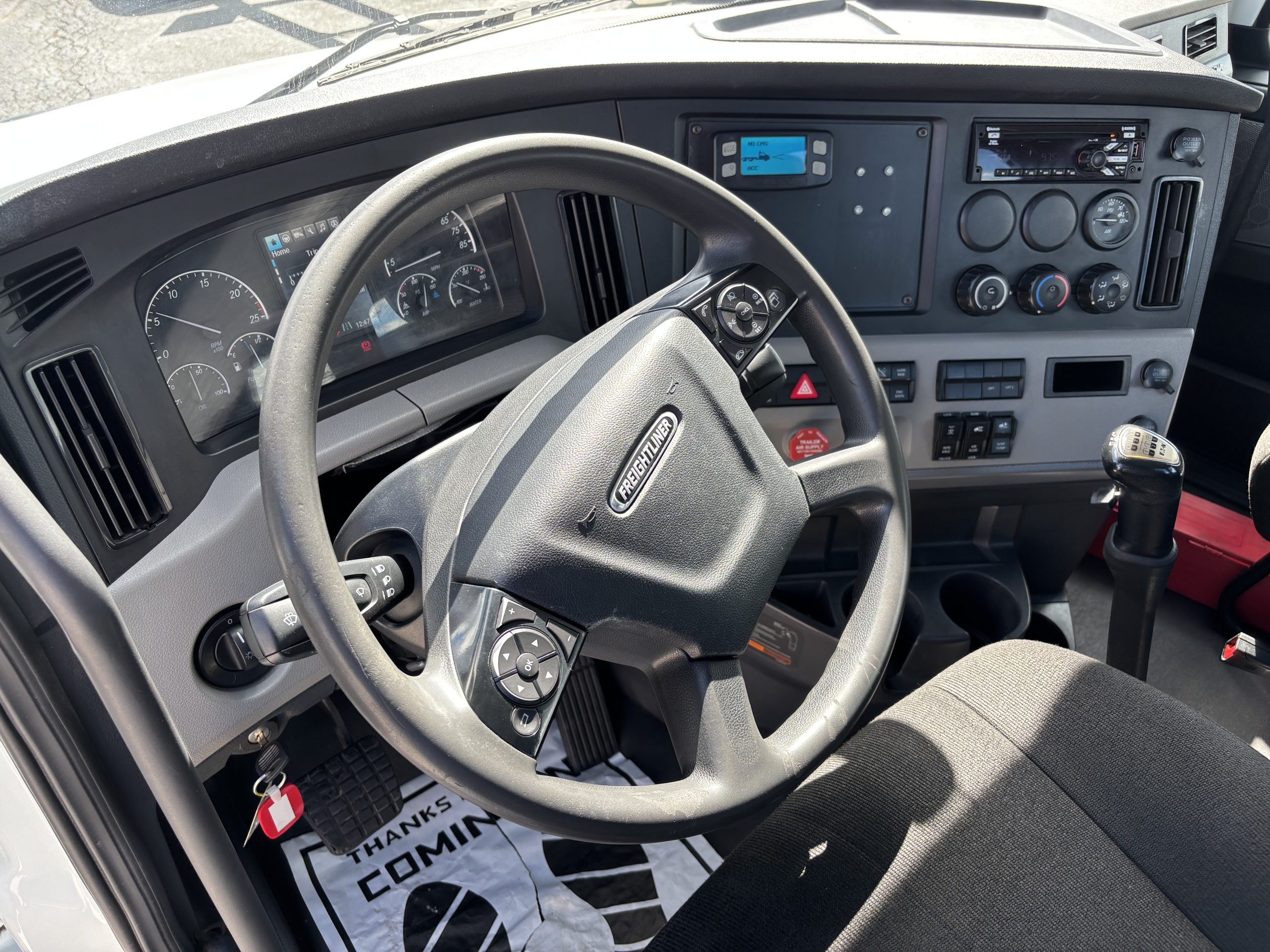 2021 Freightliner Cascadia in Cedar Rapids, IA — photo 4