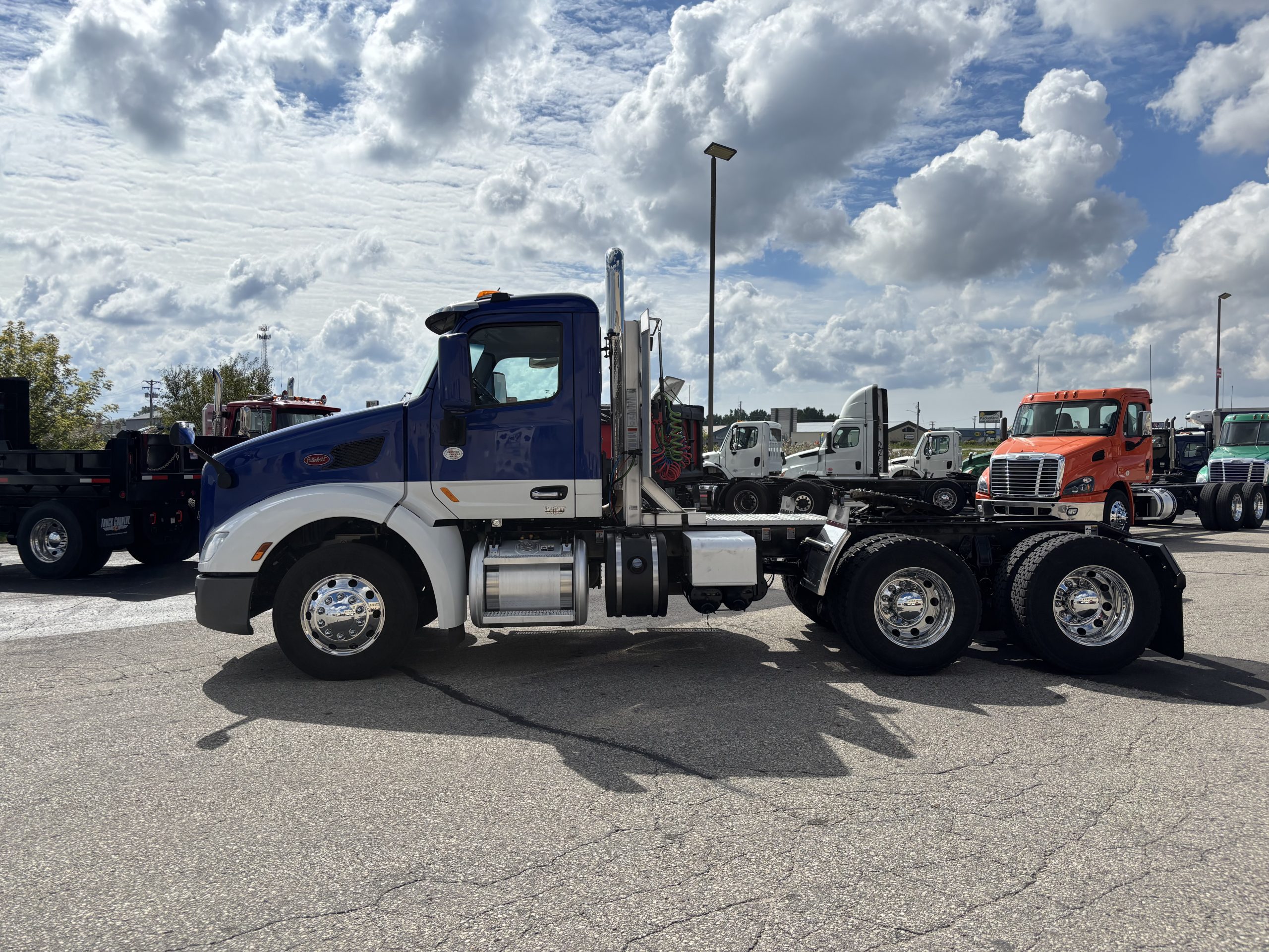 2019 Peterbilt 579 2019 Peterbilt 579 - image 6 of 6