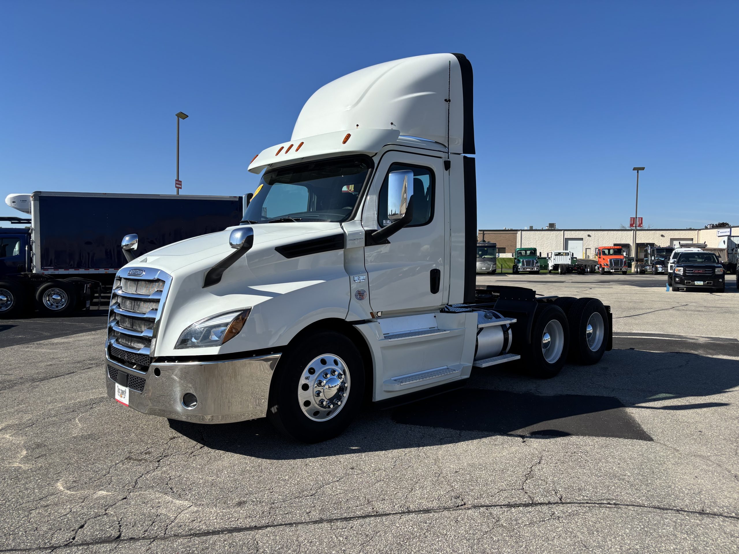 2019 Freightliner PT126DC 2019 Freightliner PT126DC - image 1 of 6