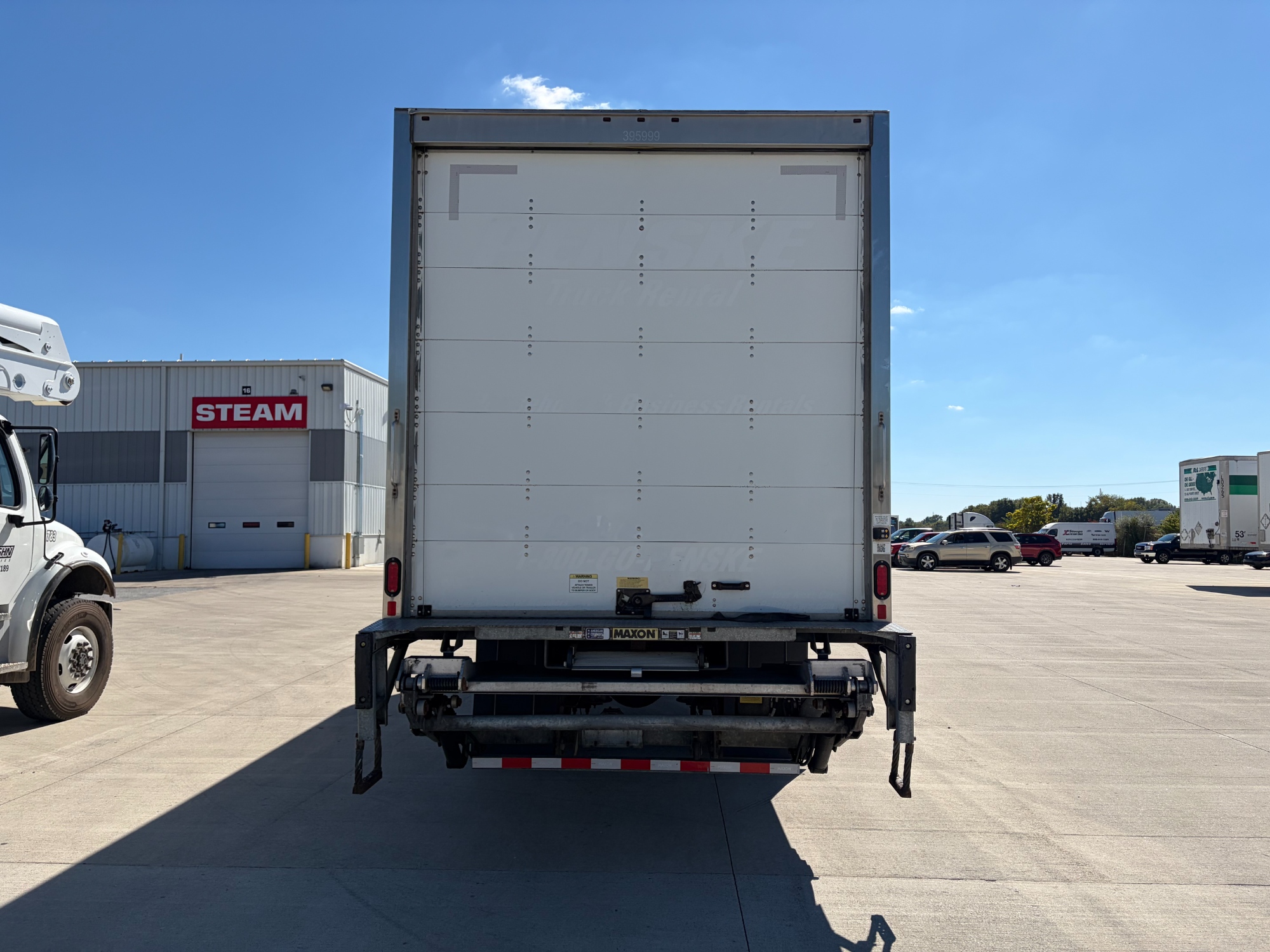 2022 Freightliner M2 106 2022 Freightliner M2 106 - image 4 of 6