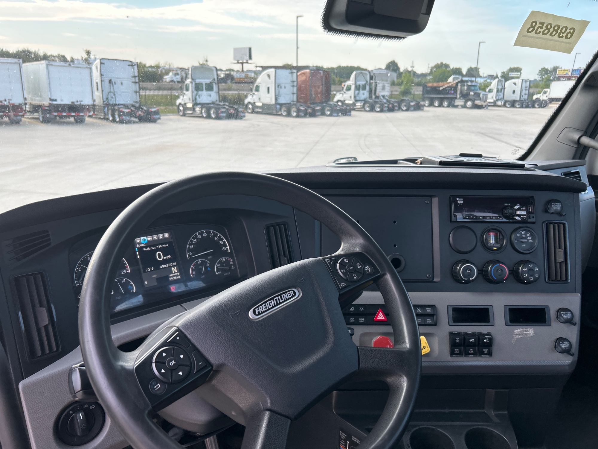 2021 Freightliner PT126DC 2021 Freightliner PT126DC - image 5 of 5