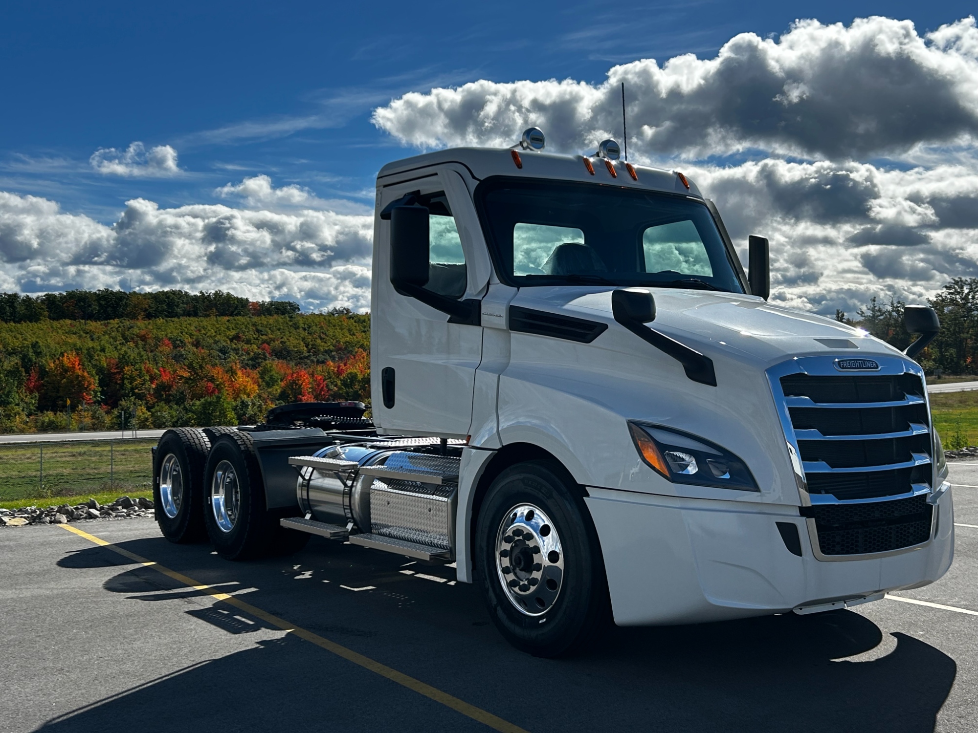 2027 Freightliner PT126DC 2027 Freightliner PT126DC - image 3 of 5