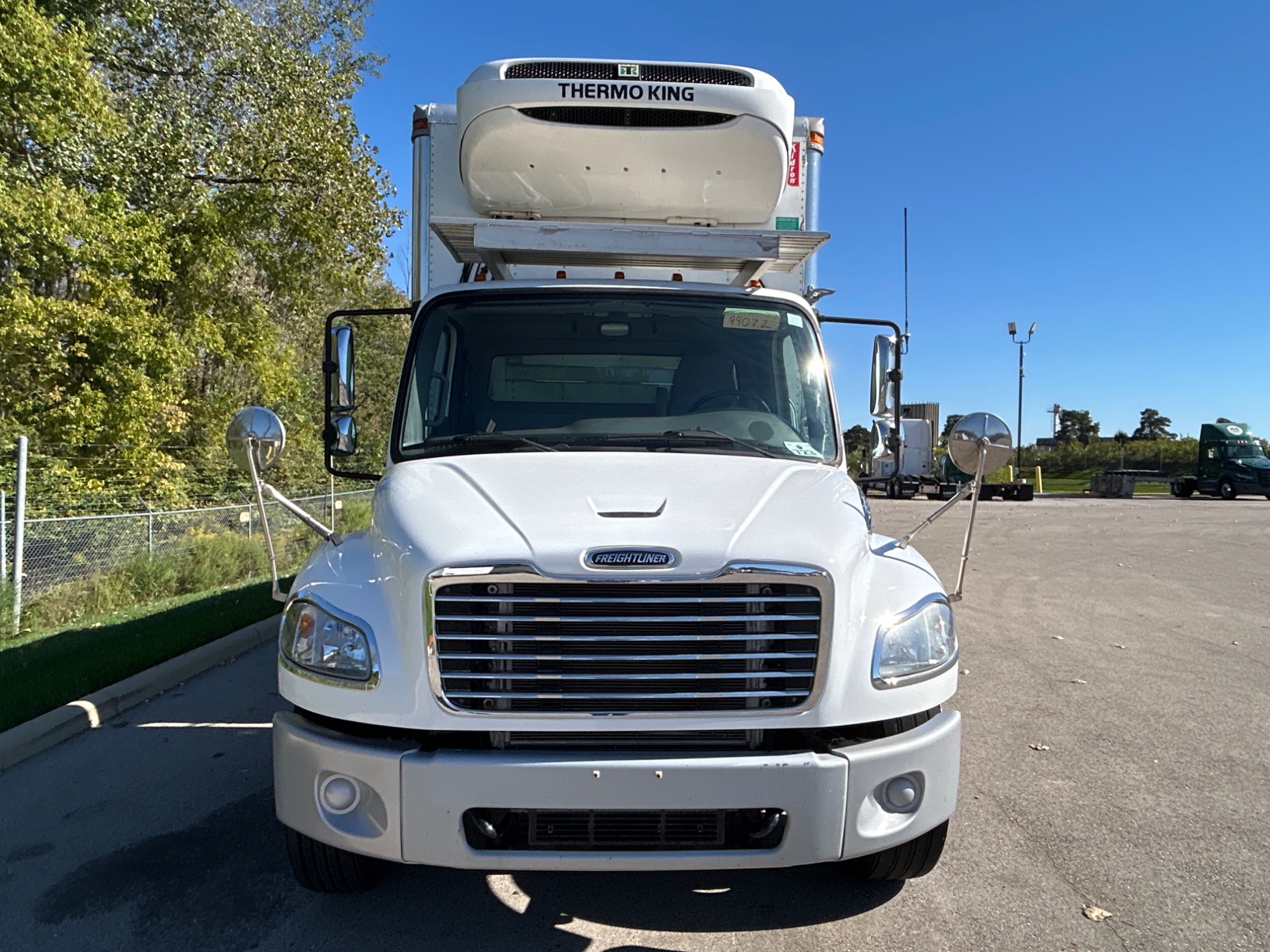 2019 Freightliner M2 106 2019 Freightliner M2 106 - image 2 of 6