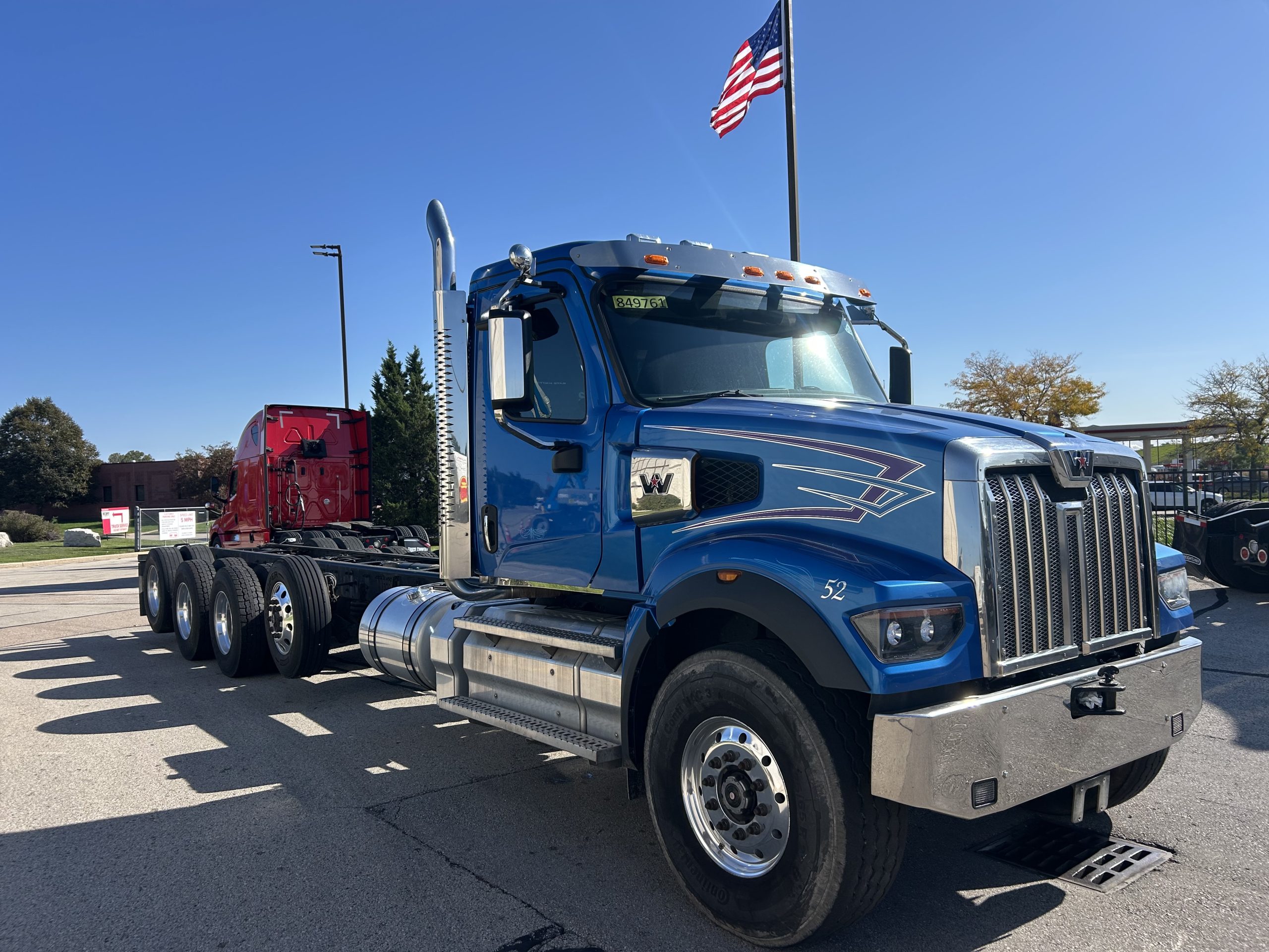 2024 Western Star 49X 2024 Western Star 49X - image 3 of 6