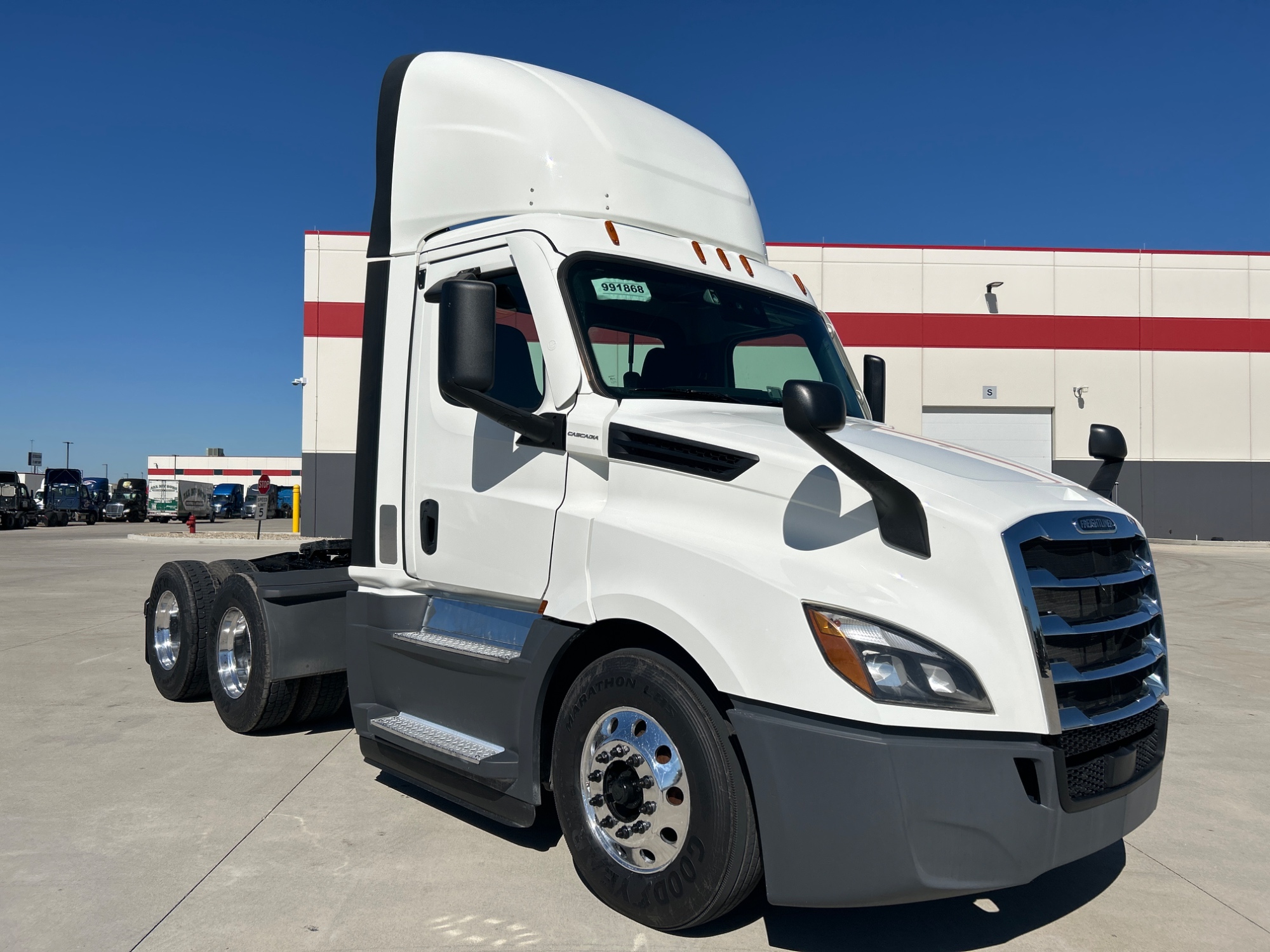 2021 Freightliner PT126DC 2021 Freightliner PT126DC - image 3 of 5